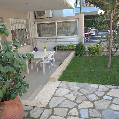 Apartament Δεσποινα Néa Péramos Zewnętrze zdjęcie
