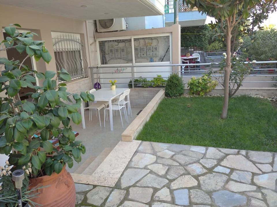 Apartament Δεσποινα Néa Péramos Zewnętrze zdjęcie