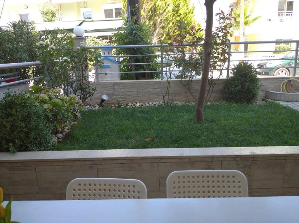 Apartament Δεσποινα Néa Péramos Zewnętrze zdjęcie